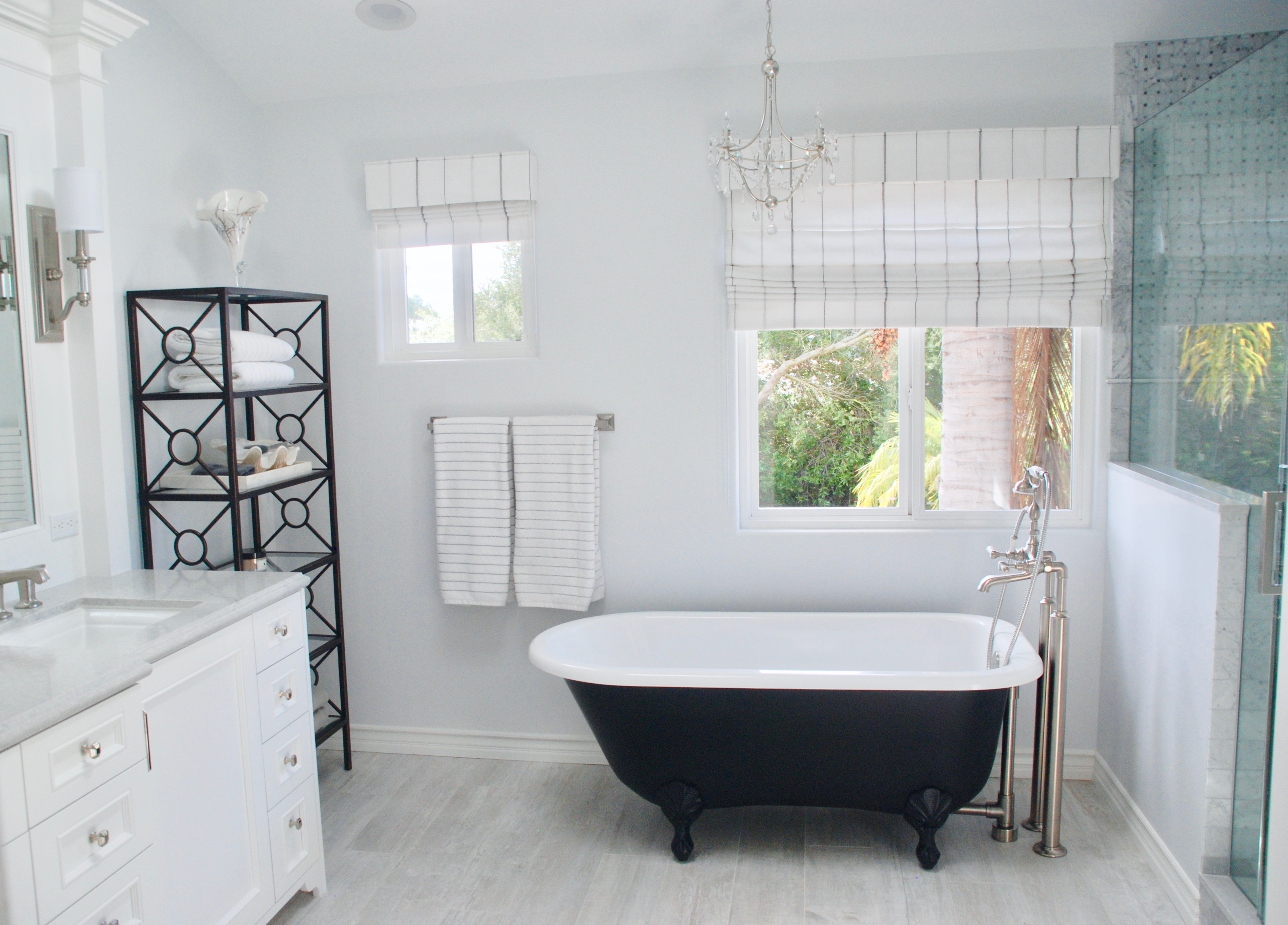 Read more about the article Tranquil and Composed Bathroom using gentle shades of grey.